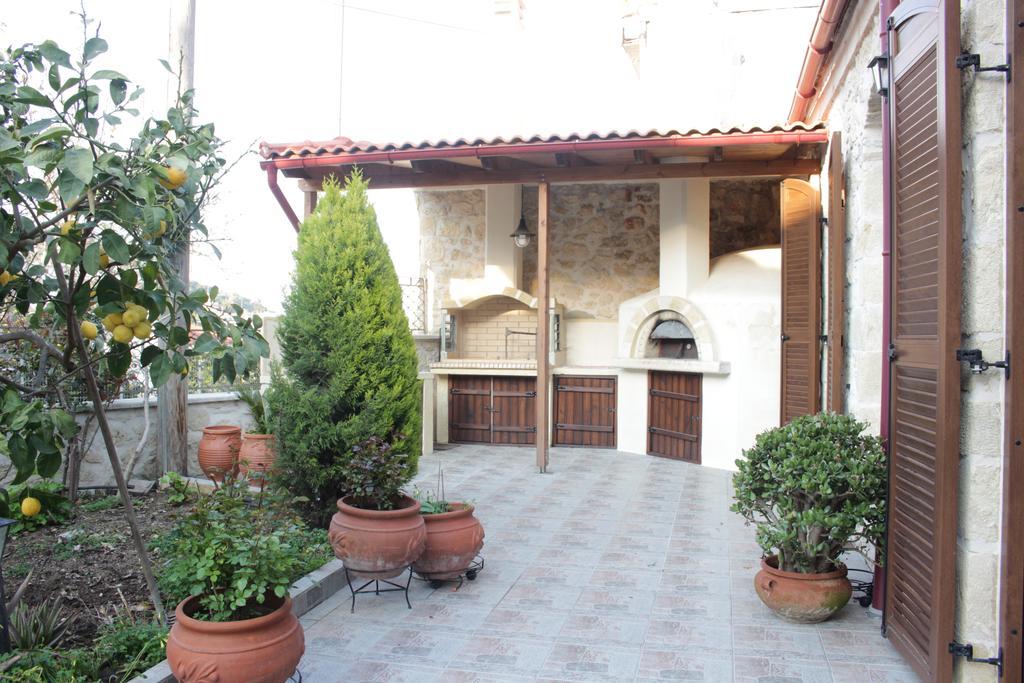 Artemisia Traditional Home Choudetsi 외부 사진